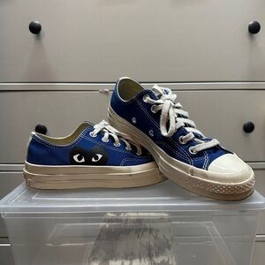 Women’s 7 - Men’s 5 Blue converse x Comme des Garçons PLAY Chuck 70 low top